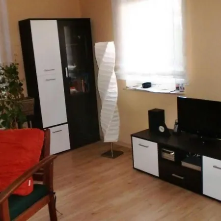 Apartament Mit Terrasse In Ruhiger Lage By Interhome *