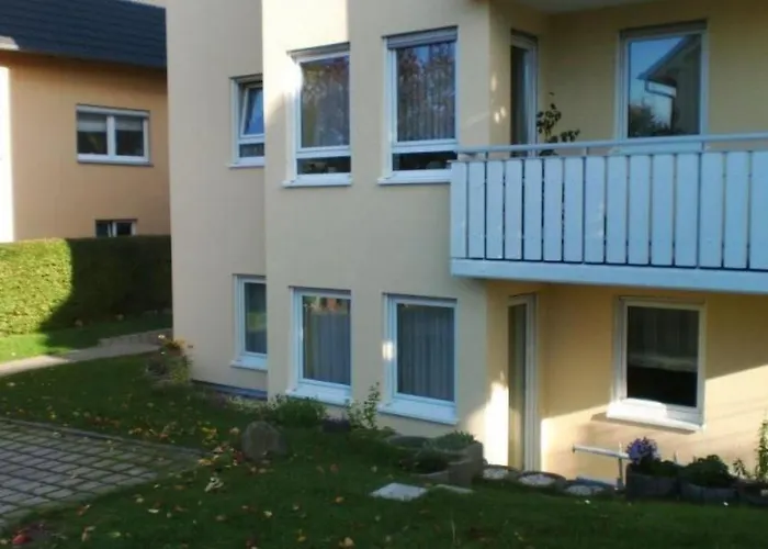 Mit Terrasse In Ruhiger Lage By Interhome *