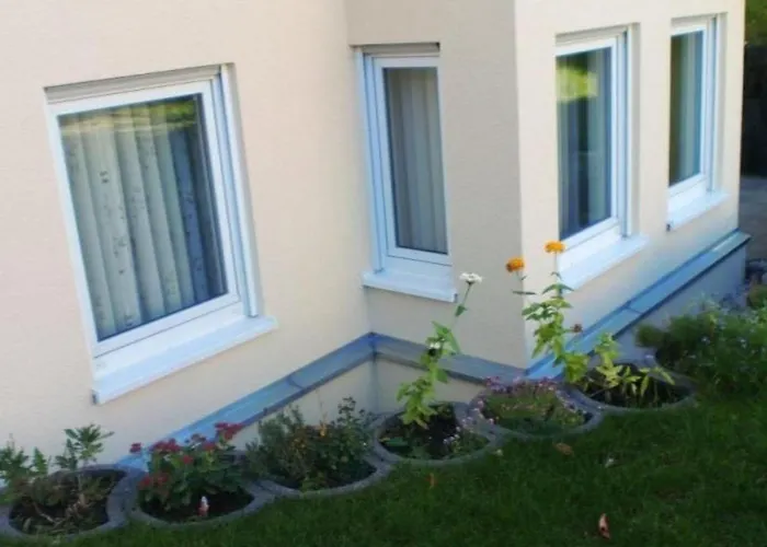 Mit Terrasse In Ruhiger Lage By Interhome *